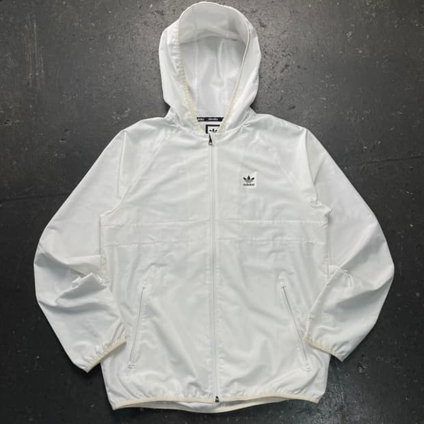105 아디다스 바람막이