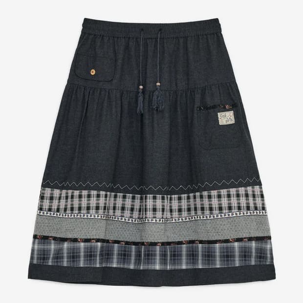 당일배송)허그유어스킨 빈티지 패턴 미니 스커트 (블랙 데님)