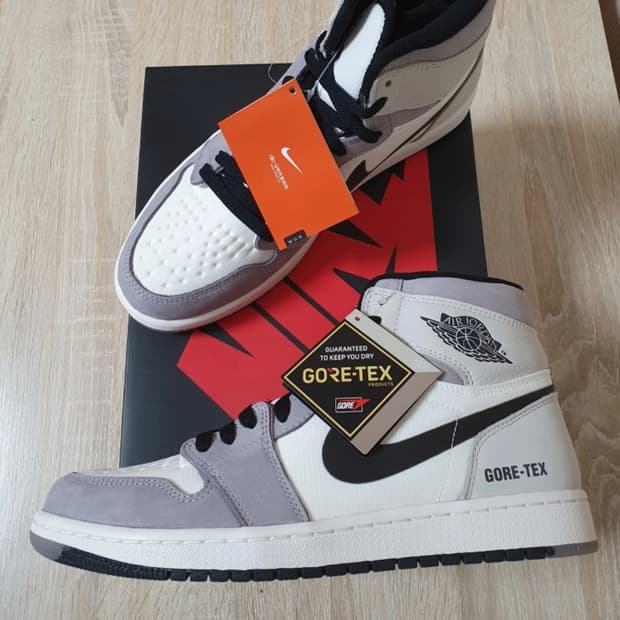 [275]조던1 하이 고어텍스 세일 