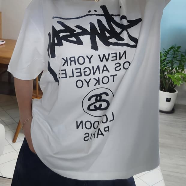 스투시 월드투어 반팔티 화이트M