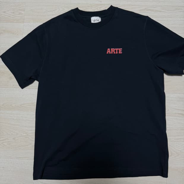 arte 아르떼 티셔츠 팝니다