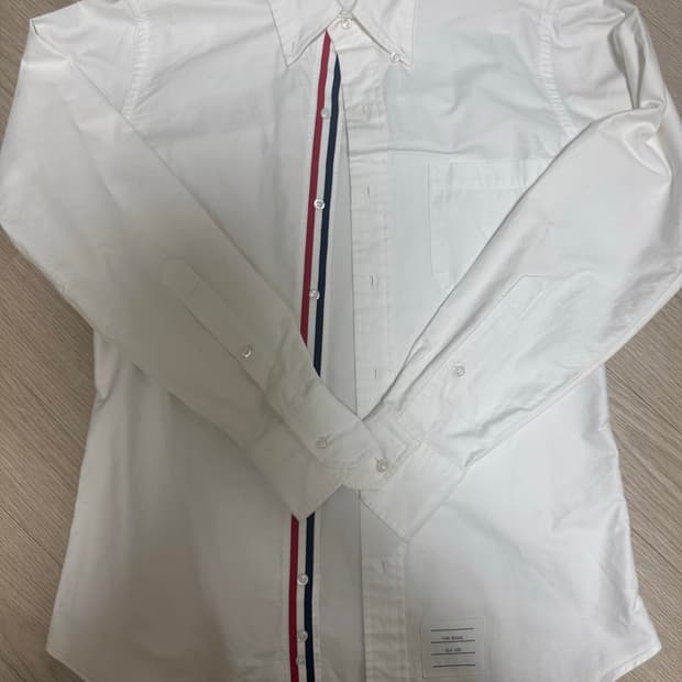 톰브라운 히든 삼선 셔츠