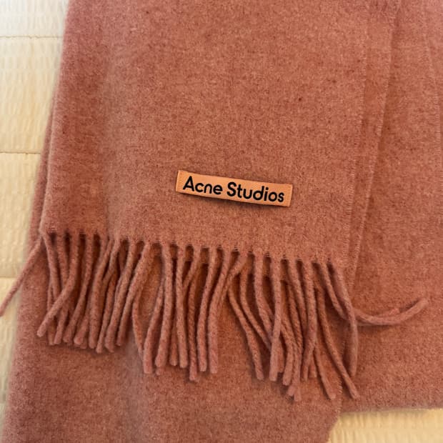 아크네스튜디오 머플러 목도리 로즈멜란지