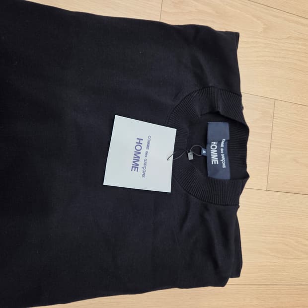 밑단 스트링 니트 