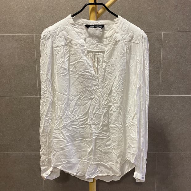 [새상품] ZARA 자라 화이트 블라우스