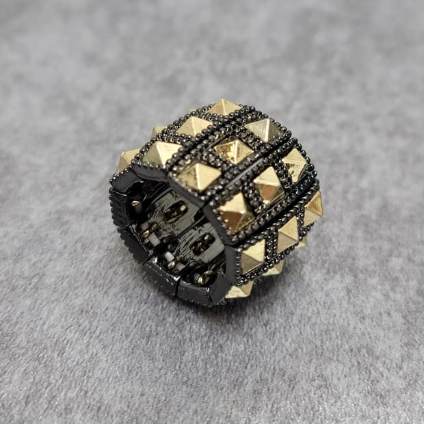 stud vintage ring 