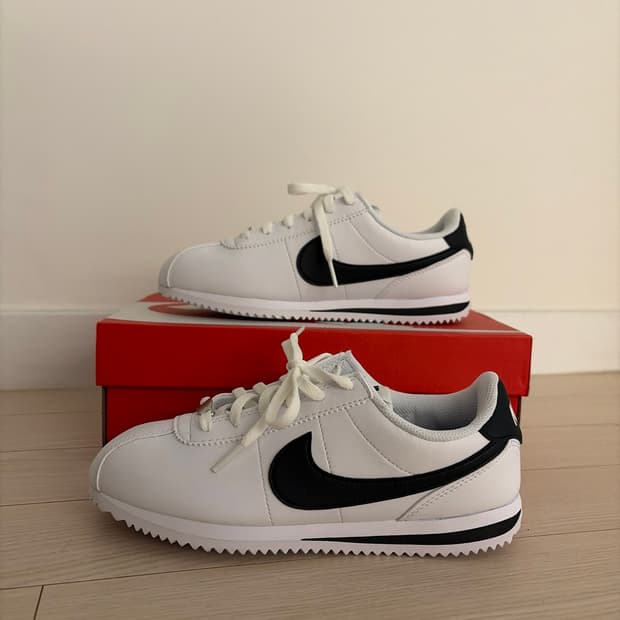 나이키 코르테즈 235