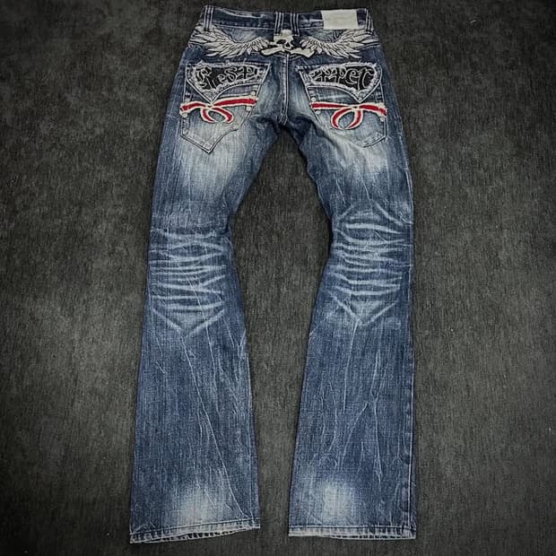 Red pepper 00's skull embroider denim