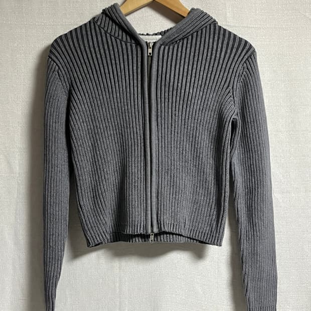 새상품 지오다노 크롭 니트 후드집업 90