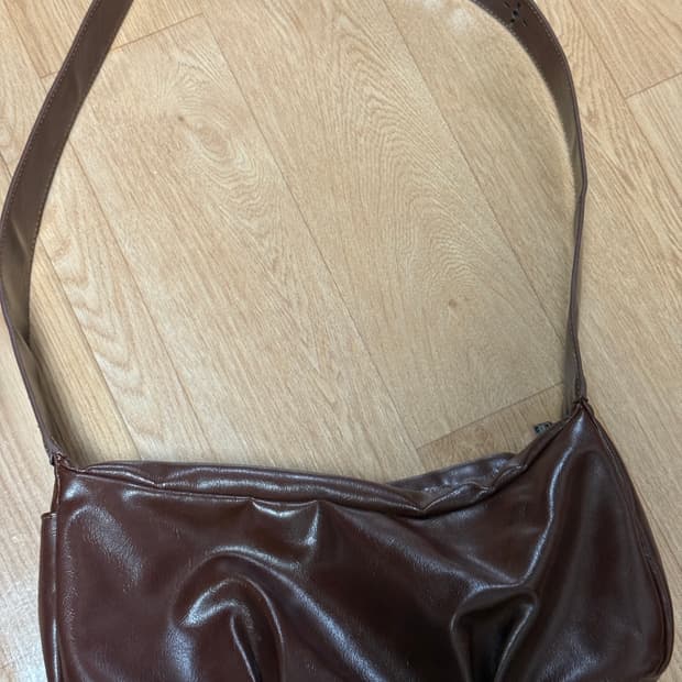 마틴플랜 Hala Bag BROWN