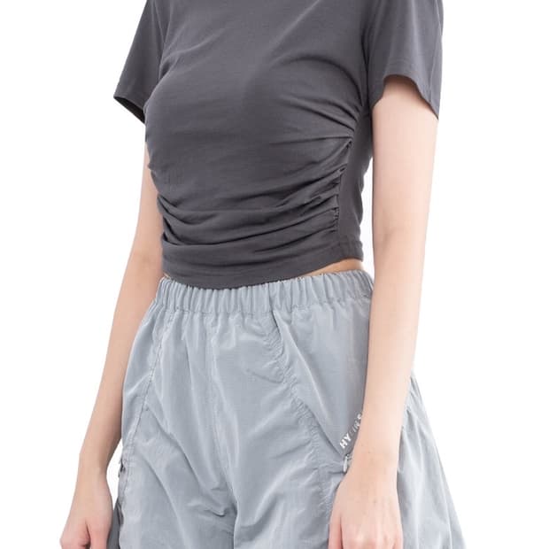 SHIRRING CROPPED TOP