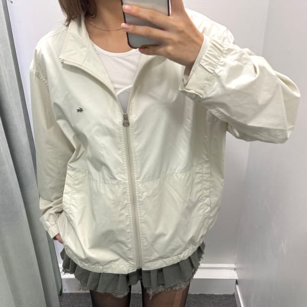 라코스테 아이보리 바람막이 