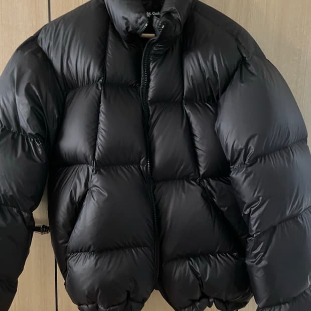 골드윈 뷰티앤유스 별주 패딩 자켓