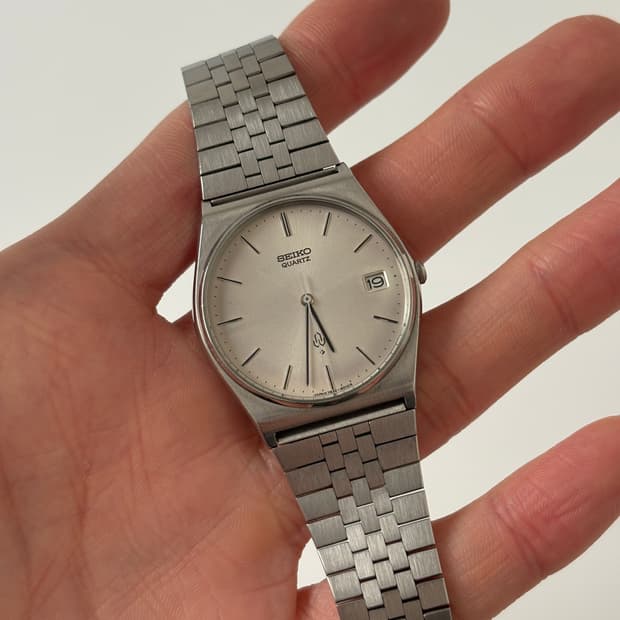 1980s Emblem Silver Quartz