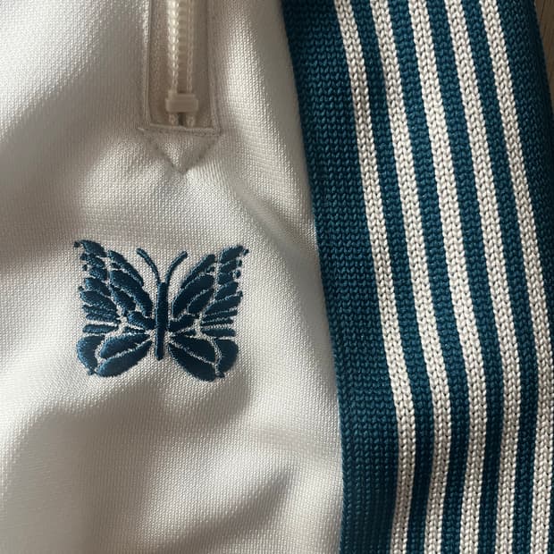 니들스 hd 트랙팬츠 m 화이트 새상품 급처