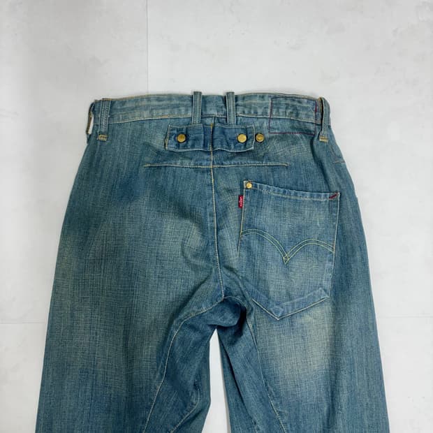 리바이스 엔지니어드 신치백 데님 