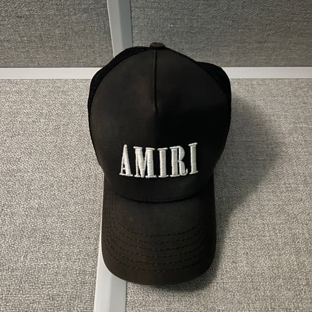 아미리 자수 로고 매쉬캡 amiri