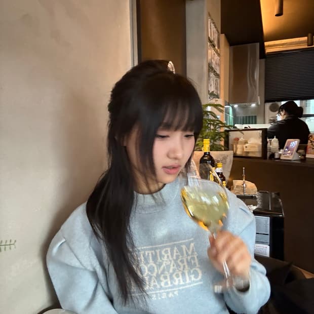 마리떼 크롭 니트