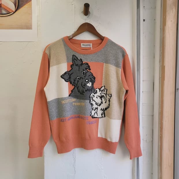 Black&white 테리어자수 울100 니트