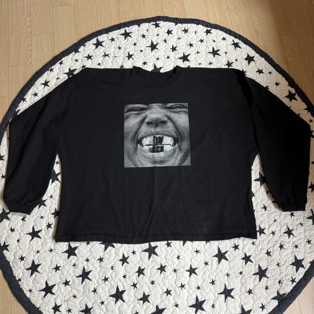 이지 닷컴발 불리 머천다이즈 롱슬리브 블랙