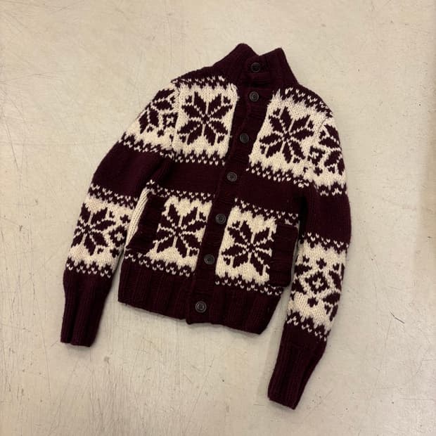아베크롬비 눈꽃패턴 버건디 가디건
