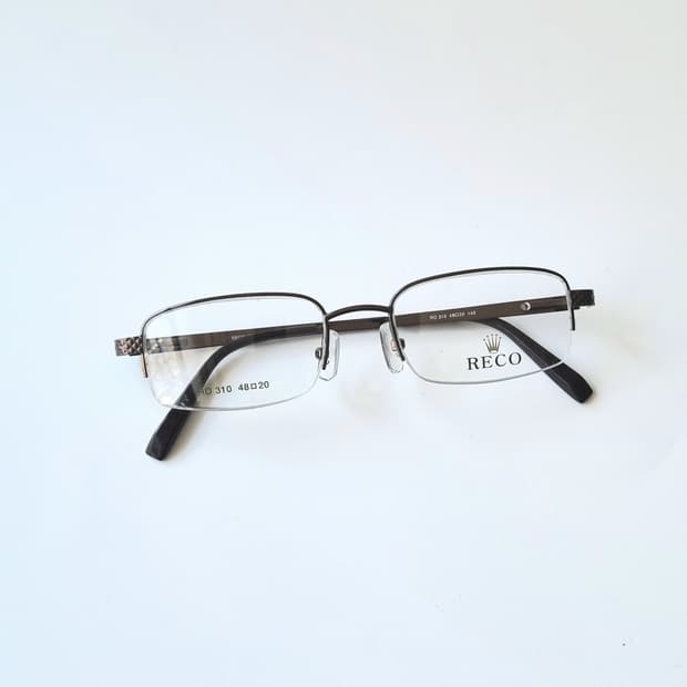 데드스탁 스텐다드직사각 반무테 안경테 575