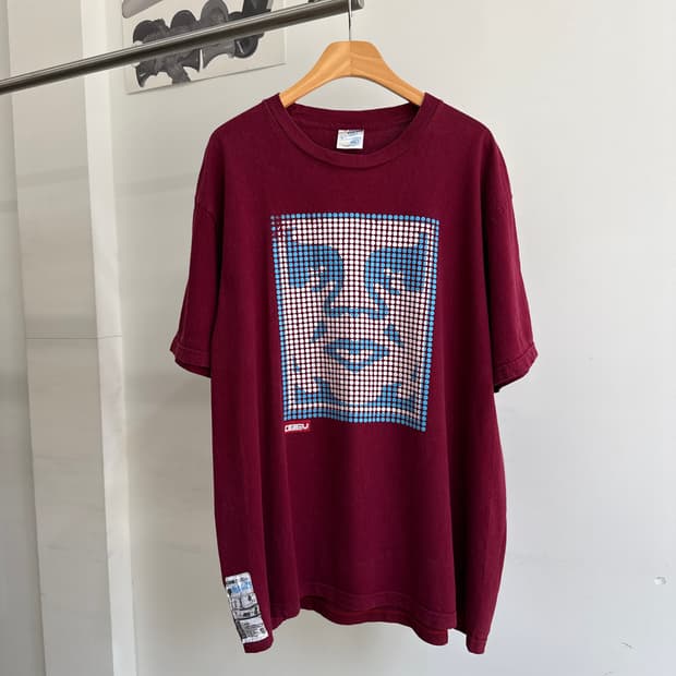 빈티지 OBEY 프린팅 티셔츠