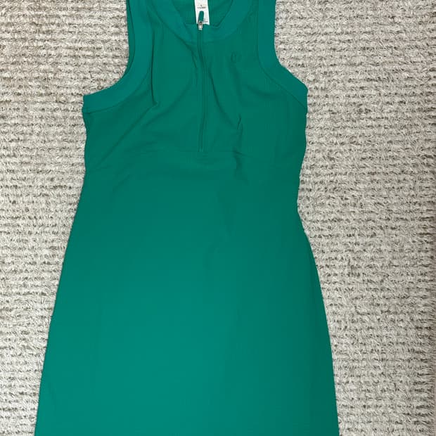 (택O 미착) 룰루레몬 그리드텍스쳐 테니스 드레스 6 170/88A