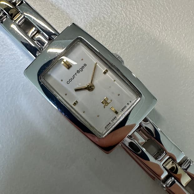 Courreges꾸레쥬 여성시계