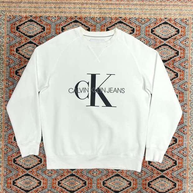 캘빈클라인 화이트 기모 맨투맨 티셔츠 남성L