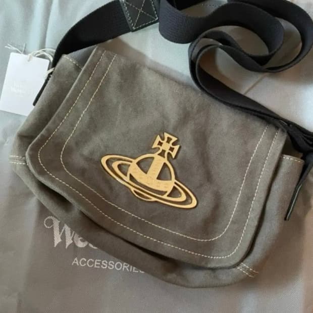 비비안웨스트우드 코튼 숄더백 차콜