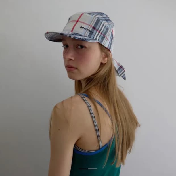 노컨텐츠 리본 체크캡