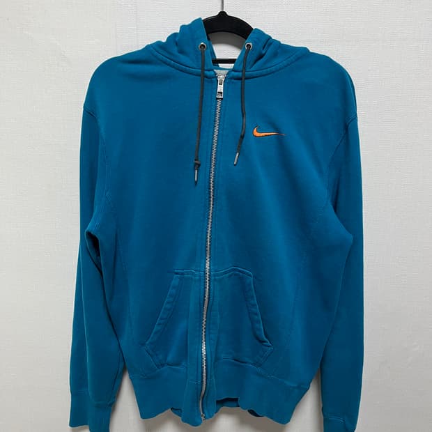 나이키 스우시 후드집업