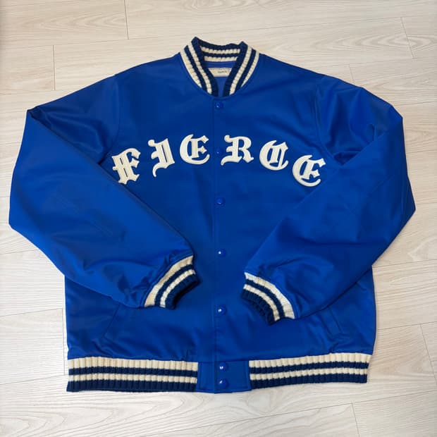 블랙아웃 피어스 스타디움 자켓 블루 M사이즈