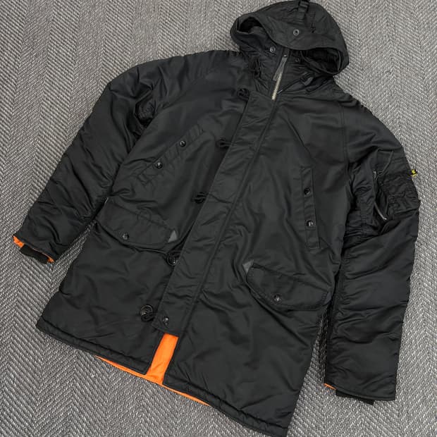 알파인더스트리 N3B 파카 블랙