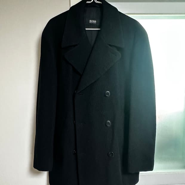 휴고보스 피코트 팝니다.