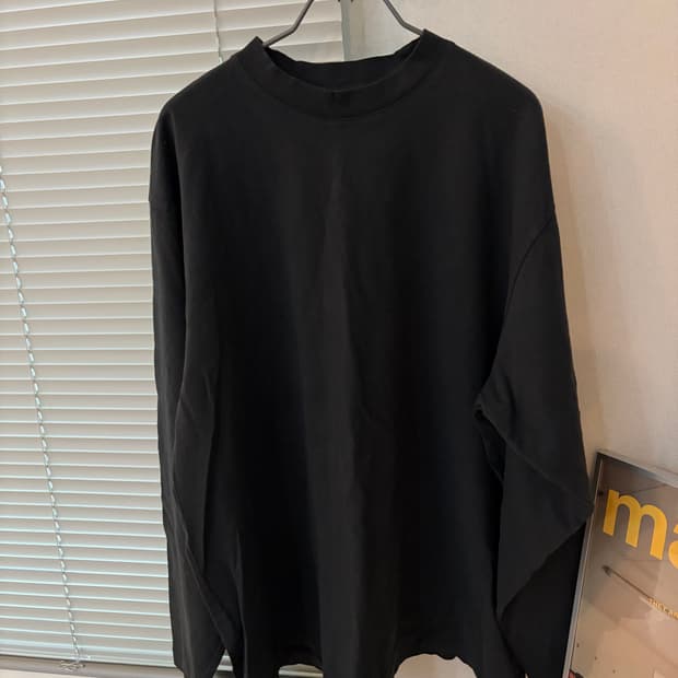 yzy gap 롱슬리브