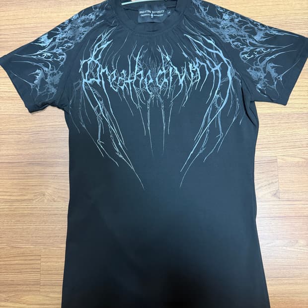 BreatheDivinity 반팔, 긴팔, 바지 팔아요