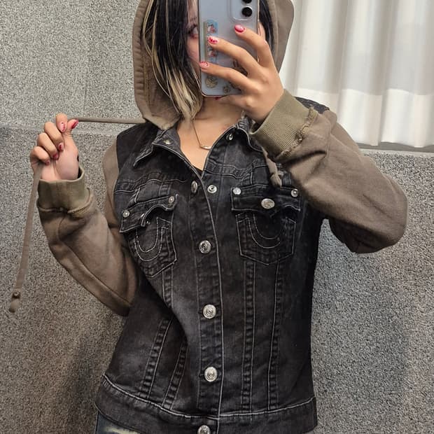 TRUE RELIGION DENIM HOODIE JACKET 
