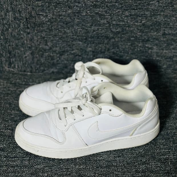 나이키 AQ1775-100 흰색 운동화 270mm