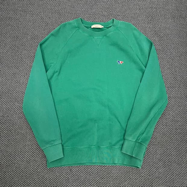 메종키츠네 폭스패치 그린 맨투맨 