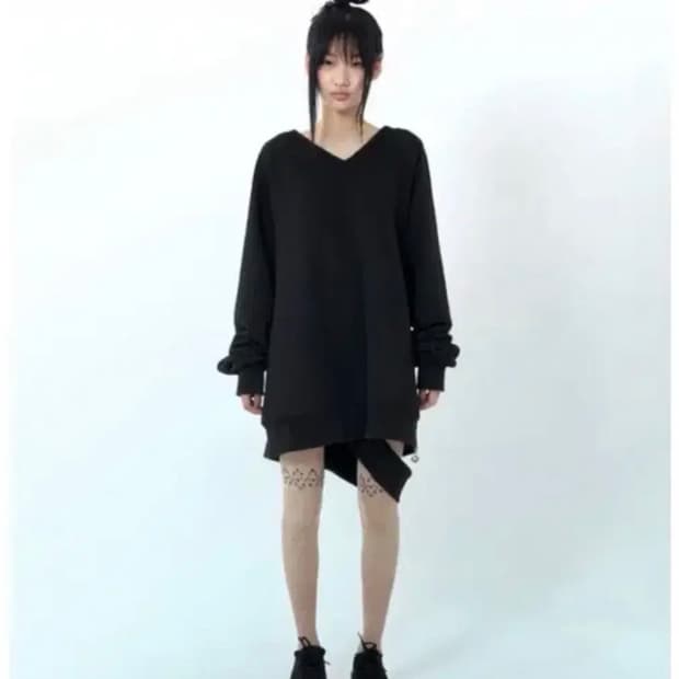 오스하이oshigh 블랙 V넥 롱 맨투맨 원피스