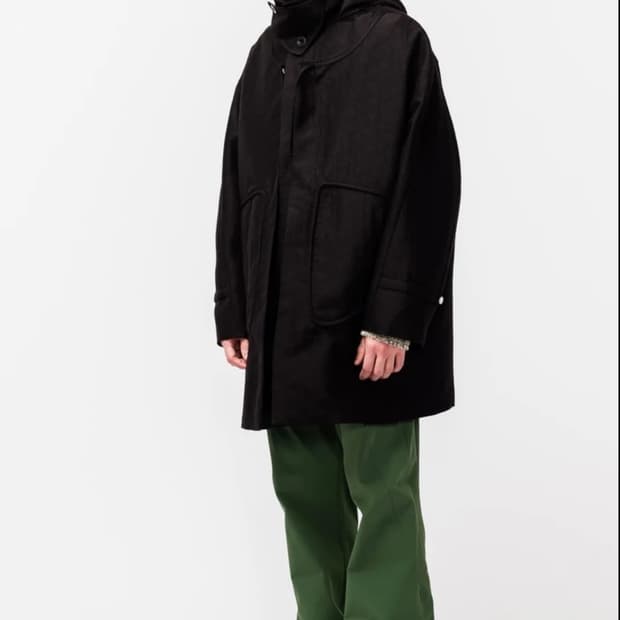 키코 코스타디노브 뮤리세이 코트