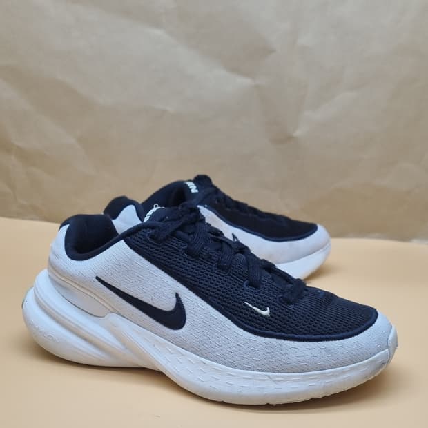 나이키 업 리프트sc 여성운동화235 