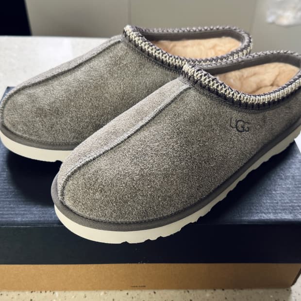 새제품 어그 타스만 남성용 us10 280사이즈