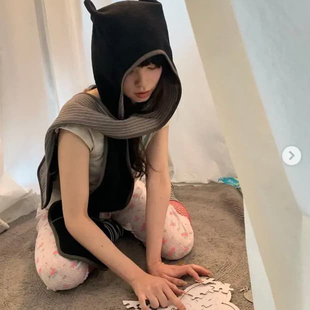 새상품) 샵페어리 플리스 이어 후드 머플러 블랙