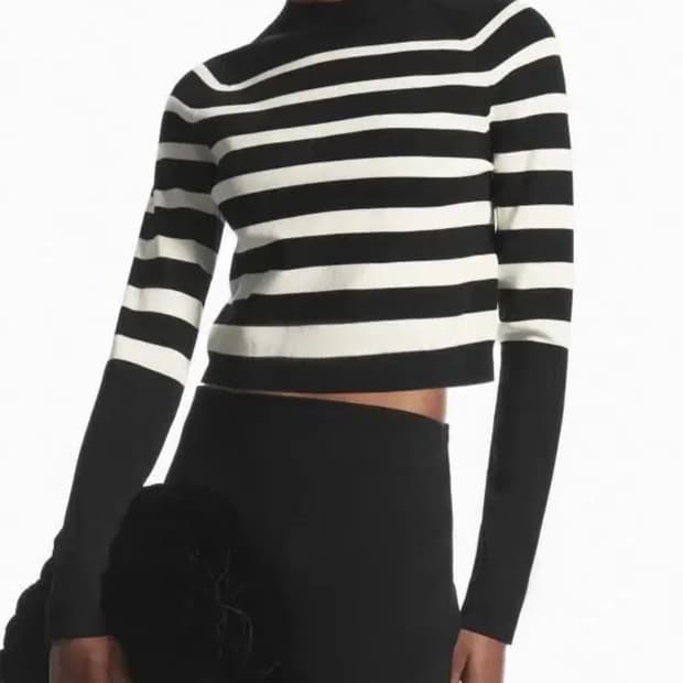 코스 COS 크롭 니티드 모크넥 탑 S