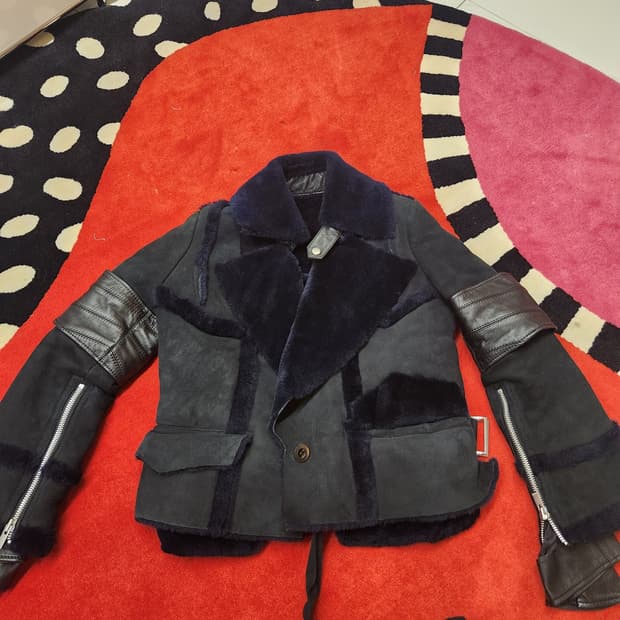 sacai 사카이 무스탕 