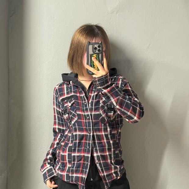 buckle pocket hood layered shirt