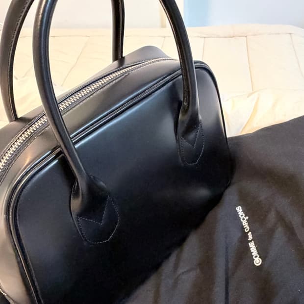 꼼데가르송 아오야마백 3호 무광 블랙 